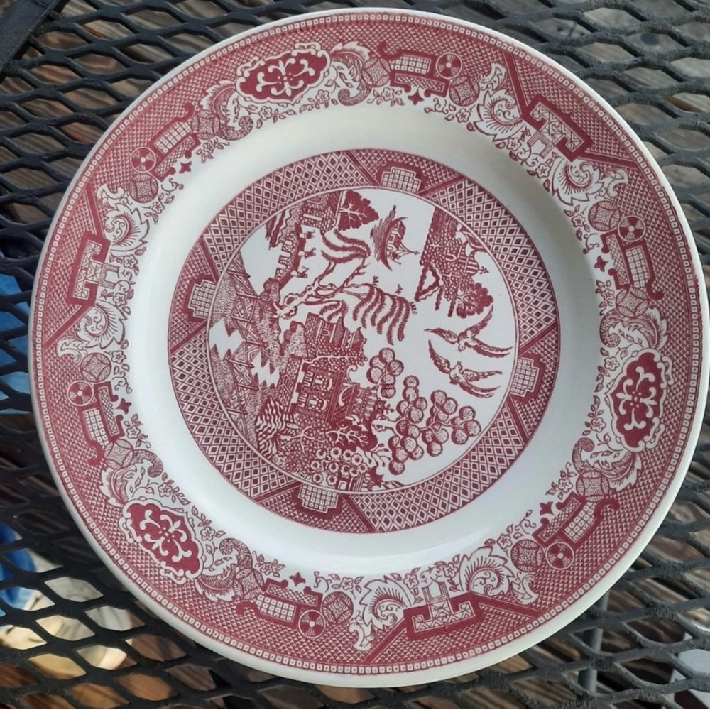 Vintage Pink/Red Royal China Willow Ware 10” Dinner Plate